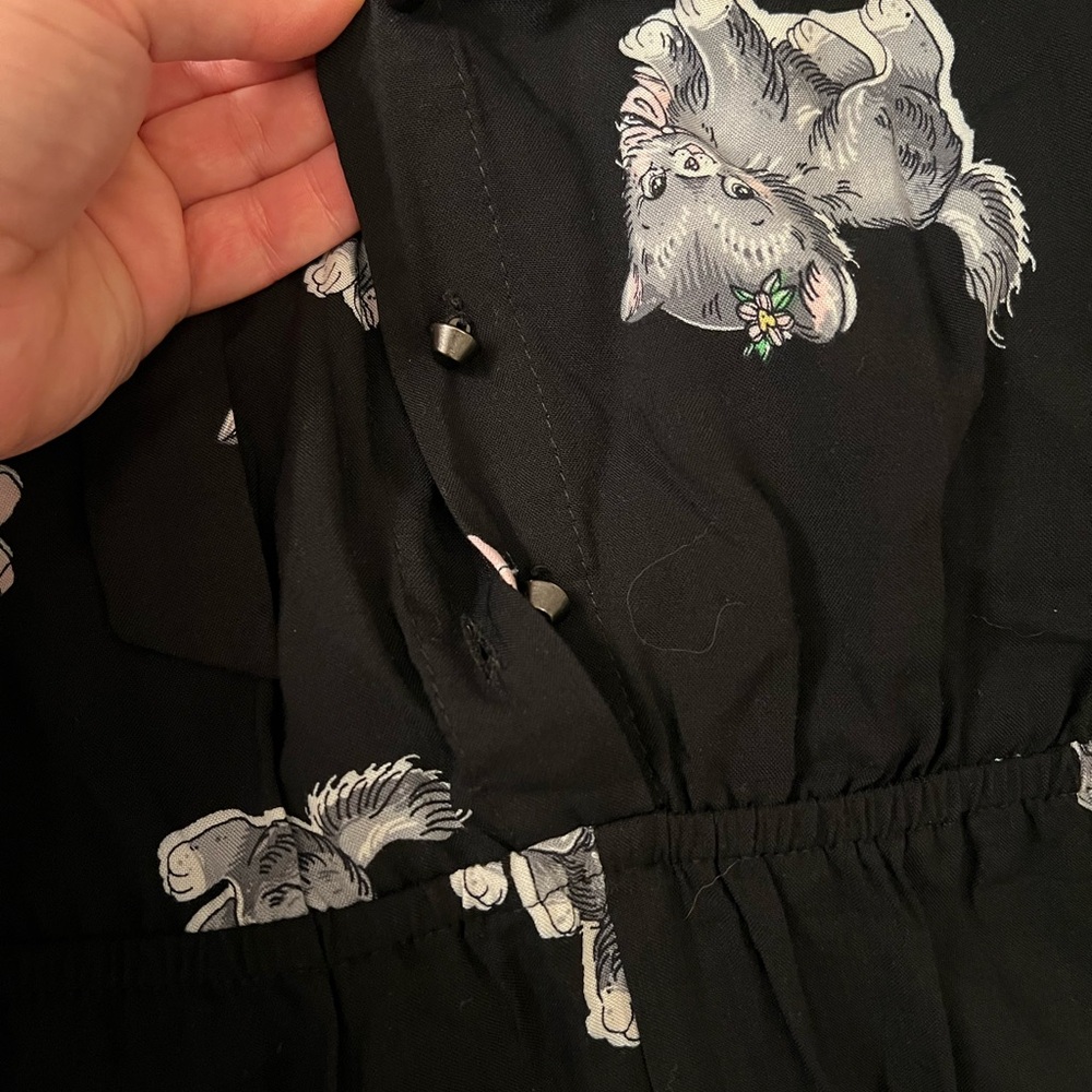 Black romper with kittens and hearts - Picture 4 of 5